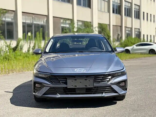 2026 Hyundai Elantra VII (CN7) Рестайлинг, серебристый, 1737000 рублей, вид 2