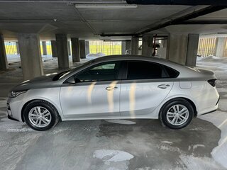 2020 Kia Cerato IV, серый, 1800000 рублей, вид 3