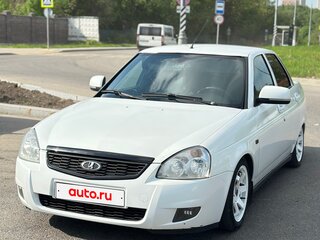 2015 Lada (ВАЗ) Priora I Рестайлинг, белый, 700000 рублей, вид 1