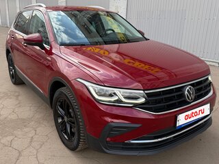 2021 Volkswagen Tiguan II Рестайлинг, красный, 2900000 рублей, вид 1