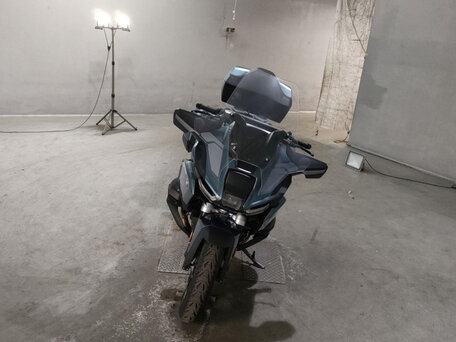 2025 BMW R 1300 RT, зелёный, 2800000 рублей, вид 3