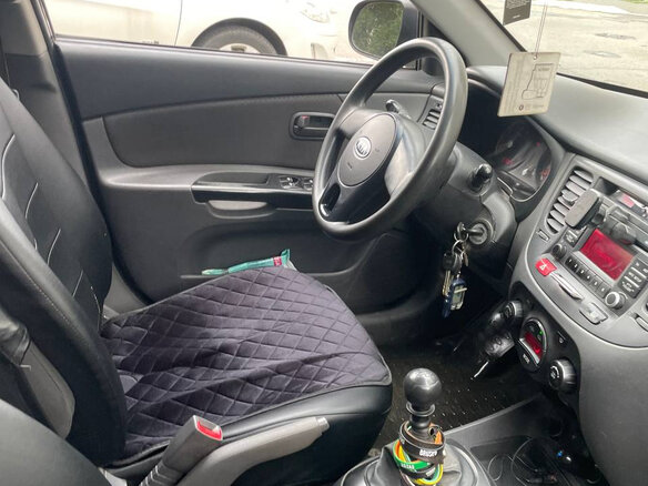 2009 Kia Rio II Рестайлинг, чёрный, 339000 рублей - вид 10