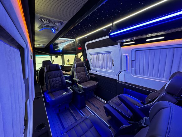 2026 Mercedes-Benz Sprinter, чёрный, 27990000 рублей - вид 18