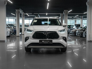 2026 Toyota Highlander IV (XU70), белый, 5420000 рублей, вид 2