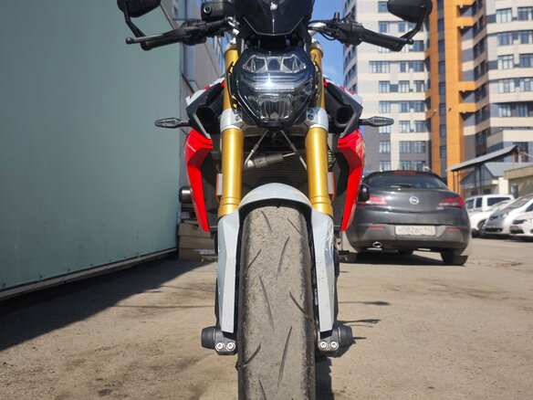 2020 BMW F 900 R, чёрный, 1000000 рублей - вид 11