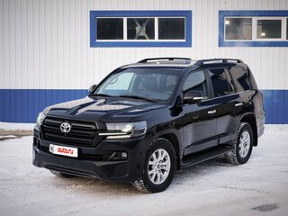 2016 Toyota Land Cruiser 200 Series Рестайлинг 2, чёрный, 6300000 рублей, вид 1