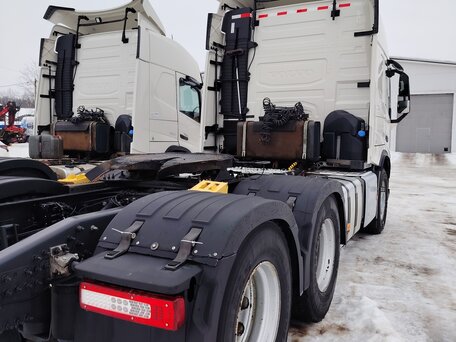 2023 Volvo FM, белый, 16000000 рублей, вид 4