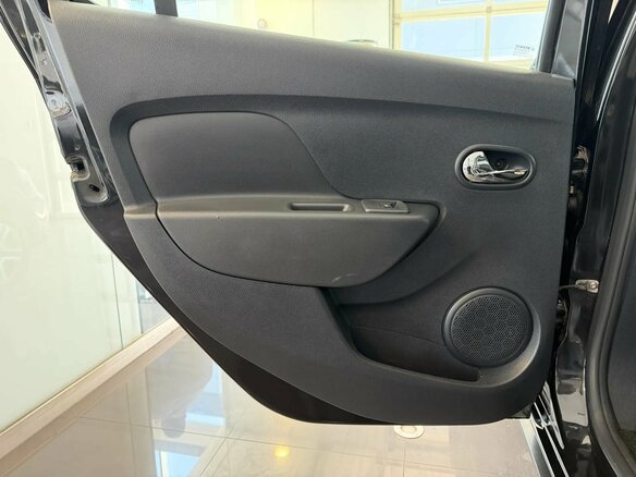 2019 Renault Sandero Stepway II Рестайлинг, чёрный - вид 14