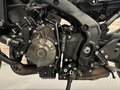 2022 Yamaha XSR900, чёрный - вид 10