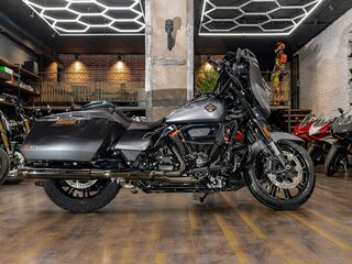 2026 Harley-Davidson CVO Street Glide, чёрный, 5490000 рублей, вид 4