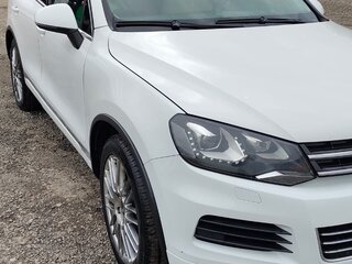 2012 Volkswagen Touareg II, белый, 2044000 рублей, вид 3