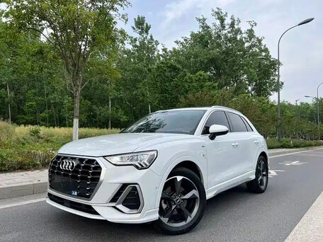 Audi Q3 II (F3)