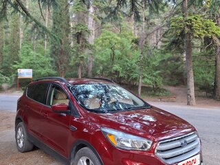 2018 Ford Escape III Рестайлинг, красный, 1800000 рублей, вид 4