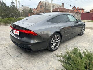 2021 Audi A7 55 TFSI II (4K), серый, 6750000 рублей, вид 4