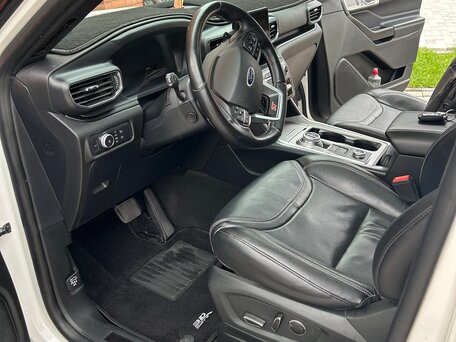 2019 Ford Explorer VI, белый, 3400000 рублей, вид 5