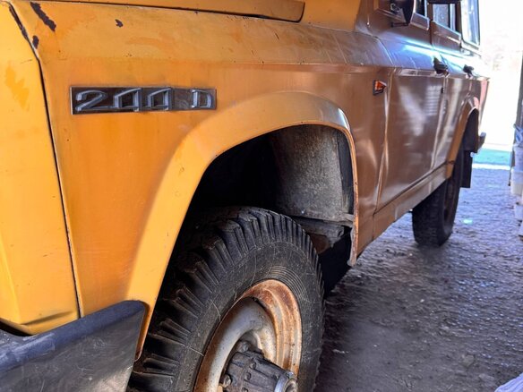 1992 Aro 24, жёлтый, 220000 рублей - вид 2