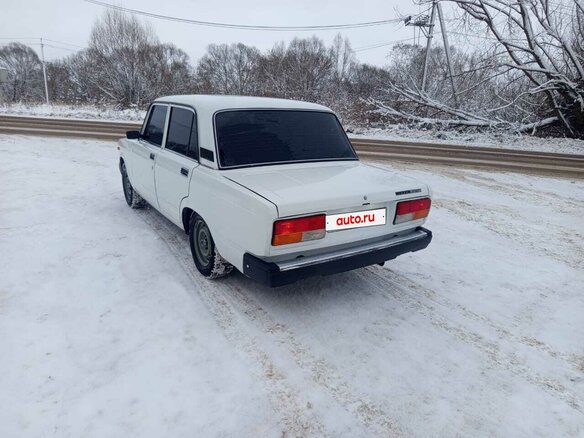 2010 Lada (ВАЗ) 2107, белый, 400000 рублей - вид 10