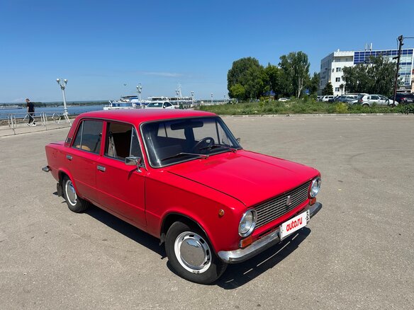 1979 Lada (ВАЗ) 21011, красный, 420000 рублей - вид 2