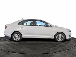 2018 Skoda Rapid I Рестайлинг, белый, 1150000 рублей, вид 4