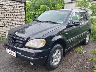 1998 Mercedes-Benz M-Класс 320 I (W163), чёрный, 588000 рублей, вид 3
