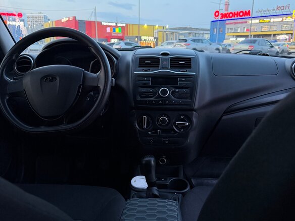 2023 Lada (ВАЗ) Granta I Рестайлинг, белый, 720000 рублей - вид 16