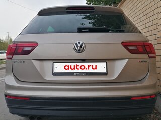 2018 Volkswagen Tiguan II, бежевый, 2250000 рублей, вид 3