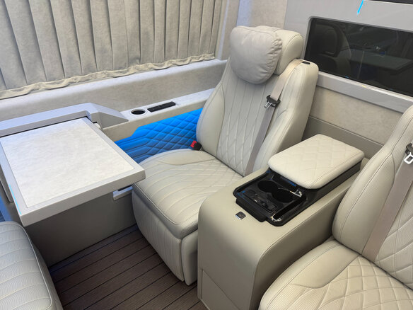 2026 Mercedes-Benz Sprinter, чёрный, 29990000 рублей - вид 12