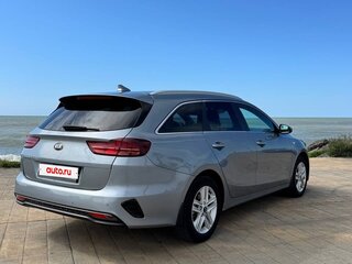 2020 Kia Ceed III, серебристый, 1890000 рублей, вид 3