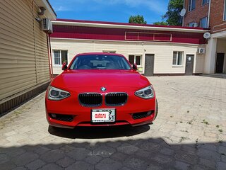 2014 BMW 1 серии 116i II (F20/F21), красный, 1360000 рублей, вид 5
