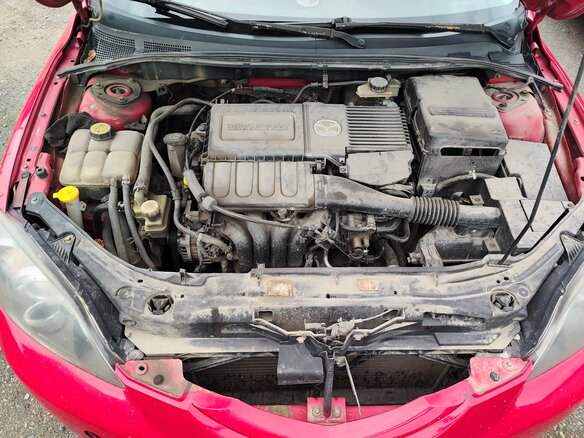 2004 Mazda 3 I (BK), красный, 390000 рублей - вид 10