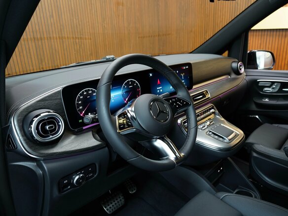 2026 Mercedes-Benz V-Класс 300 d экстра длинный III (W447) Рестайлинг 2, чёрный - вид 10