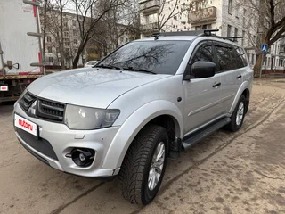 2015 Mitsubishi Pajero Sport II Рестайлинг, серебристый, 2150000 рублей, вид 1