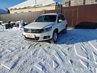 2011 Volkswagen Tiguan I Рестайлинг, белый, 1030000 рублей, вид 3