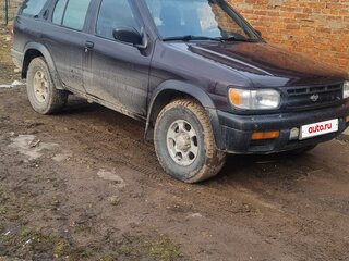 1998 Nissan Pathfinder II, пурпурный, 500000 рублей, вид 2