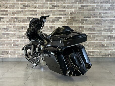 2014 Harley-Davidson Street Glide, чёрный, 1401000 рублей, вид 4
