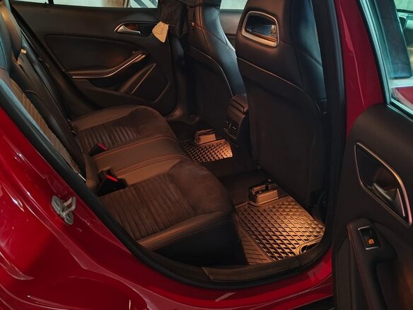 2015 Mercedes-Benz GLA 250 I (X156), красный, 2510000 рублей - вид 7