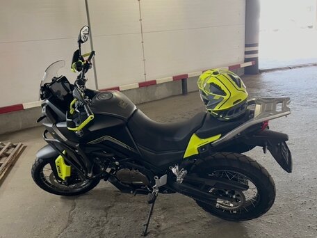 2025 QJMotor SVT 650 X, чёрный, 720000 рублей, вид 1