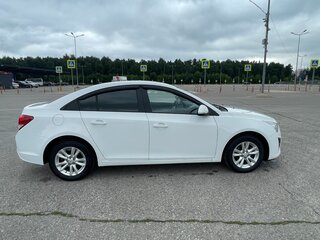 2014 Chevrolet Cruze I Рестайлинг, белый, 800000 рублей, вид 4