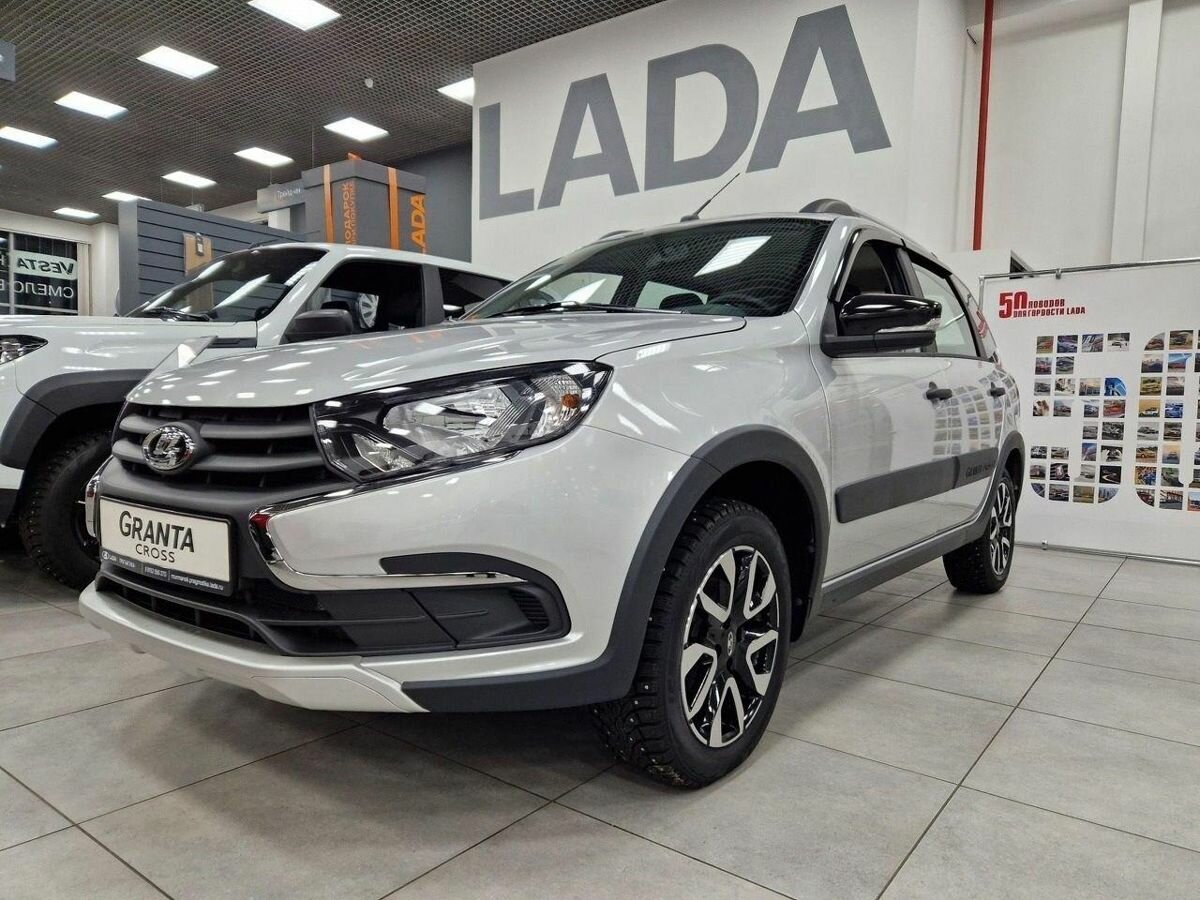 Открыть фотографии: Lada (ВАЗ) Granta I Рестайлинг