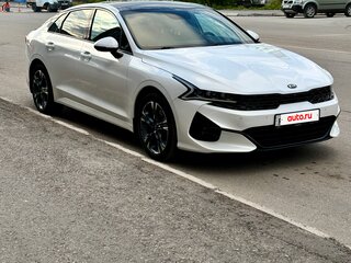 2020 Kia K5 III, белый, 2650000 рублей, вид 2