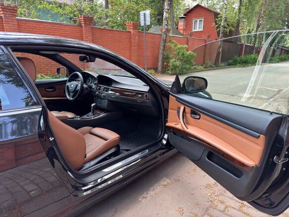 2011 BMW 3 серии 335xi V (E90/E91/E92/E93) Рестайлинг, чёрный, 3100000 рублей - вид 10