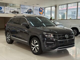 2022 Volkswagen Tayron I, чёрный, 2130000 рублей, вид 2