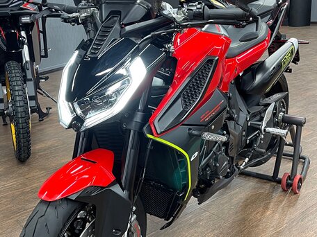 2026 QJMotor SRK 921, чёрный, 1090000 рублей, вид 2