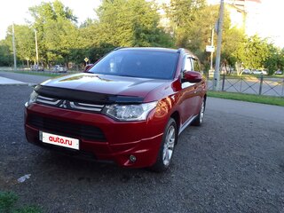 2013 Mitsubishi Outlander III, красный, 1700000 рублей, вид 1