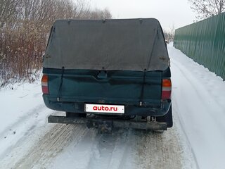 2001 Mitsubishi L200 III, зелёный, 350000 рублей, вид 2