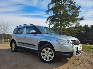 2011 Skoda Yeti I, серебристый, 630000 рублей, вид 2