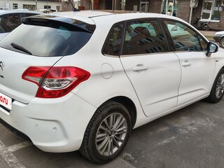 2011 Citroen C4 II, белый, 690000 рублей, вид 3