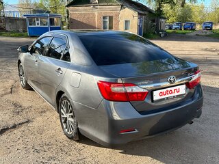 2013 Toyota Camry VII (XV50), серый, 1300000 рублей, вид 4