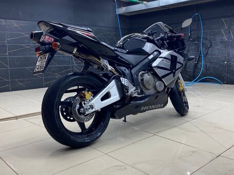 2004 Honda CBR 600RR, чёрный, 540000 рублей, вид 2