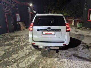 2020 Toyota Land Cruiser Prado 150 Series Рестайлинг 2, белый, 4750000 рублей, вид 5